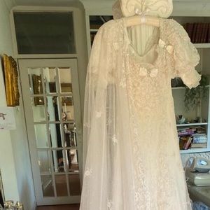 Antique lace wedding dress and veil